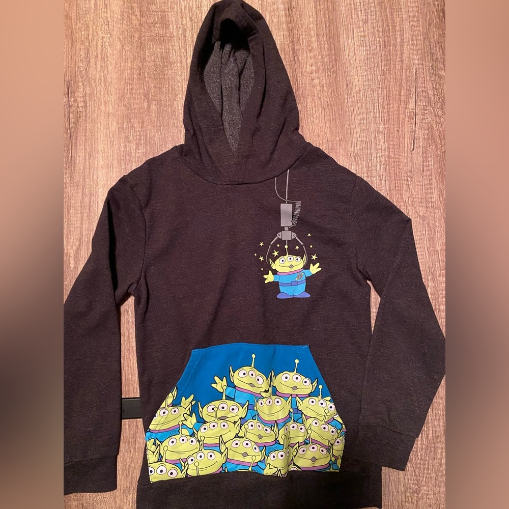 Kids size medium (8)